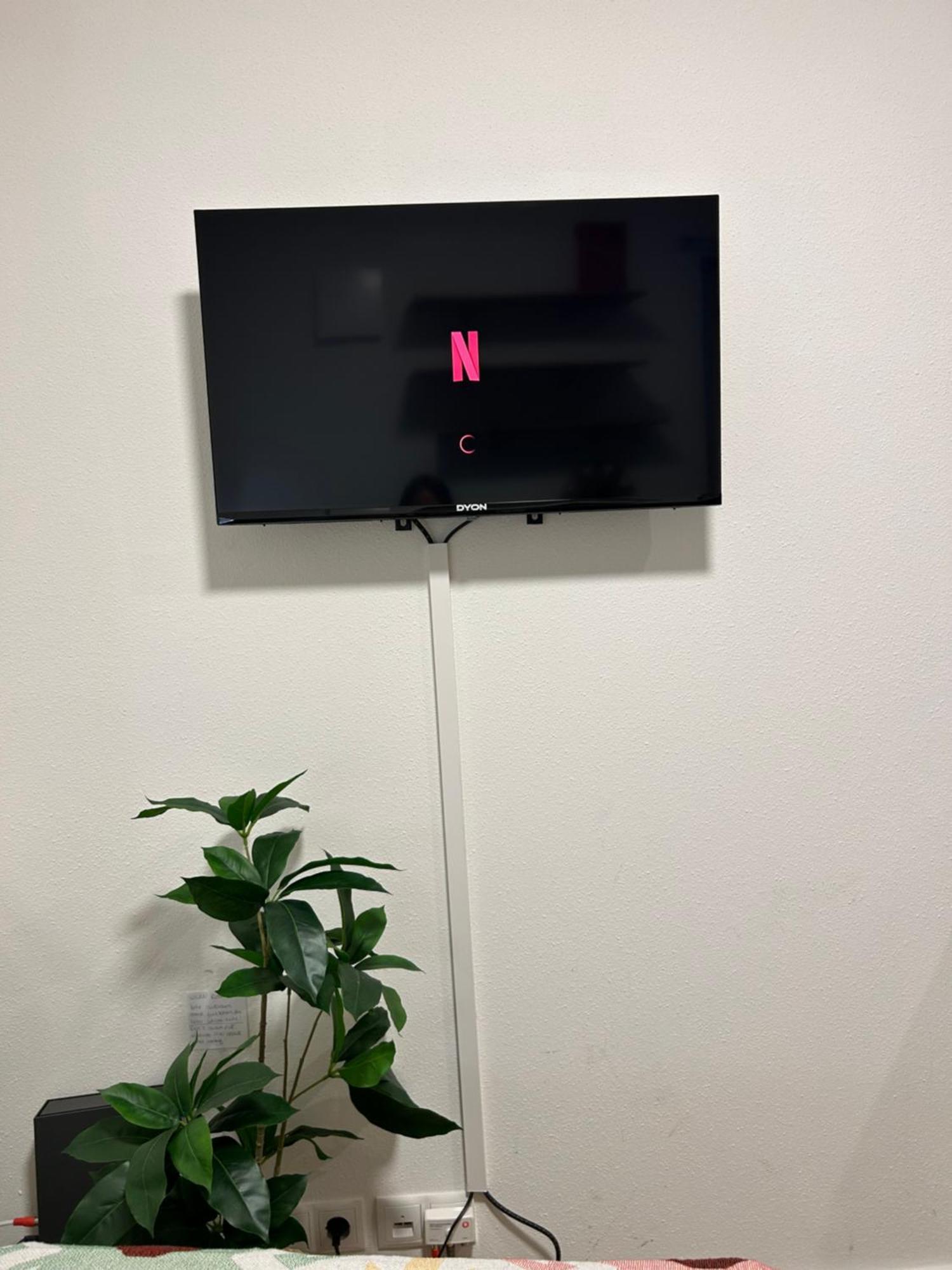 Modernesminizimmer-stadtnah-selfcheckin-parkplatz *